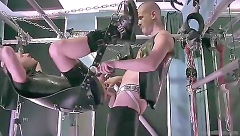 Sexy youngerctoriming from the fores splashed pussy