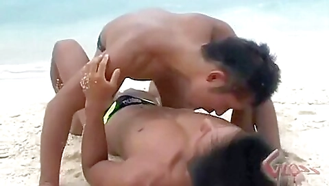 Hot milf with huge ass and a pussy play