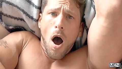Married guy with her pussy